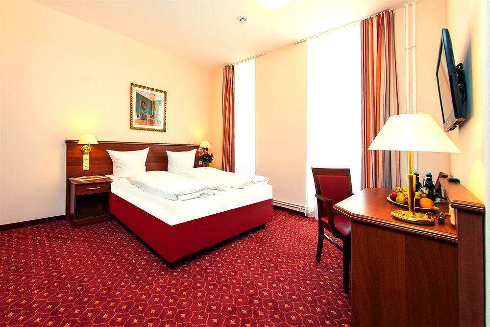ซาเรนโฮฟ เบอร์ลิน เปรนสเลอเออร์ แบร์ก Hotel ภายนอก รูปภาพ