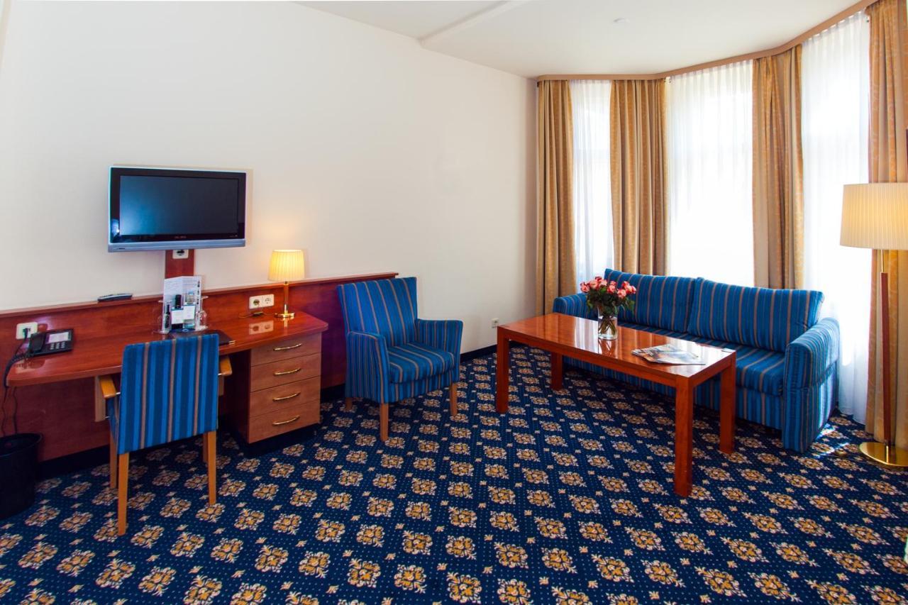 ซาเรนโฮฟ เบอร์ลิน เปรนสเลอเออร์ แบร์ก Hotel ภายนอก รูปภาพ