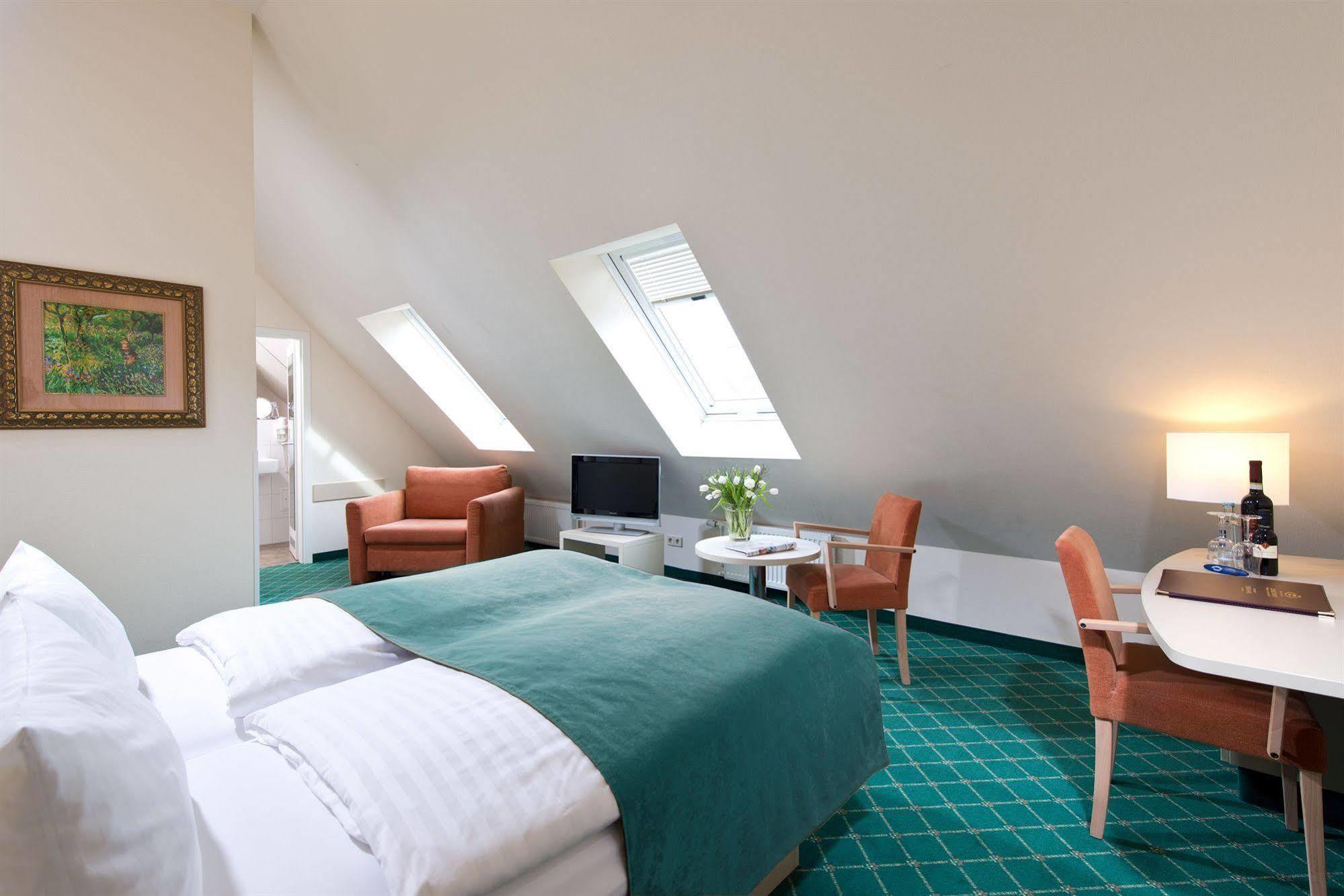 ซาเรนโฮฟ เบอร์ลิน เปรนสเลอเออร์ แบร์ก Hotel ภายนอก รูปภาพ