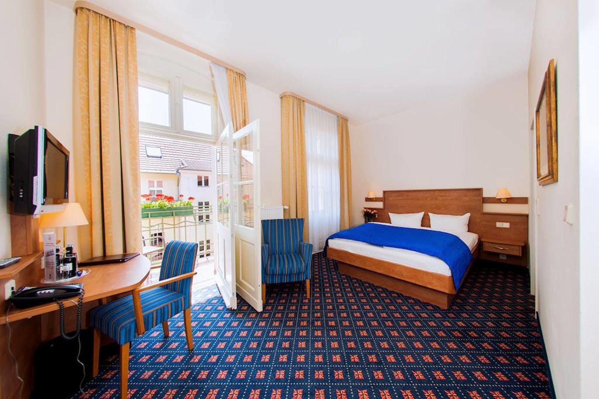 ซาเรนโฮฟ เบอร์ลิน เปรนสเลอเออร์ แบร์ก Hotel ภายนอก รูปภาพ