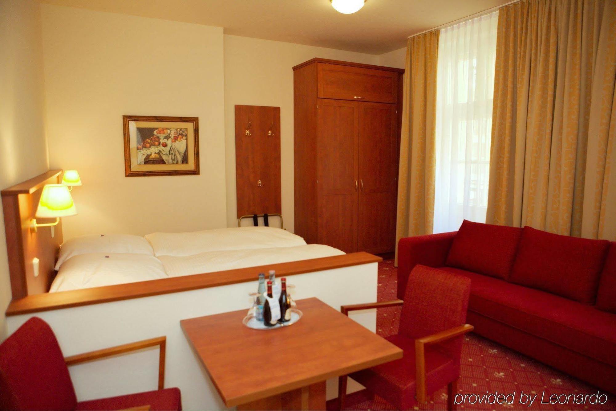 ซาเรนโฮฟ เบอร์ลิน เปรนสเลอเออร์ แบร์ก Hotel ภายนอก รูปภาพ